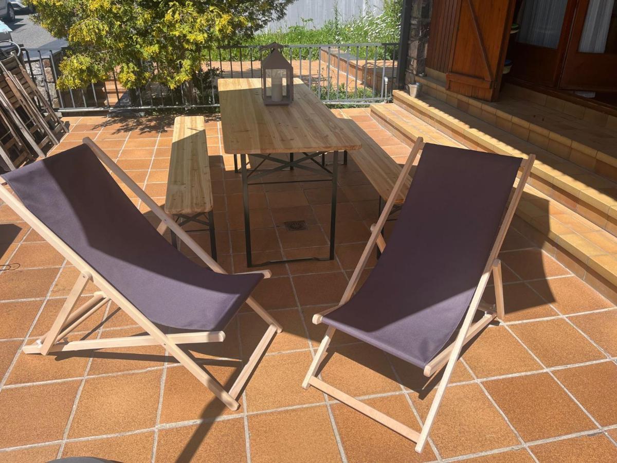 Una Terraza Con Encanto เอลตาร์แตร์ ภายนอก รูปภาพ